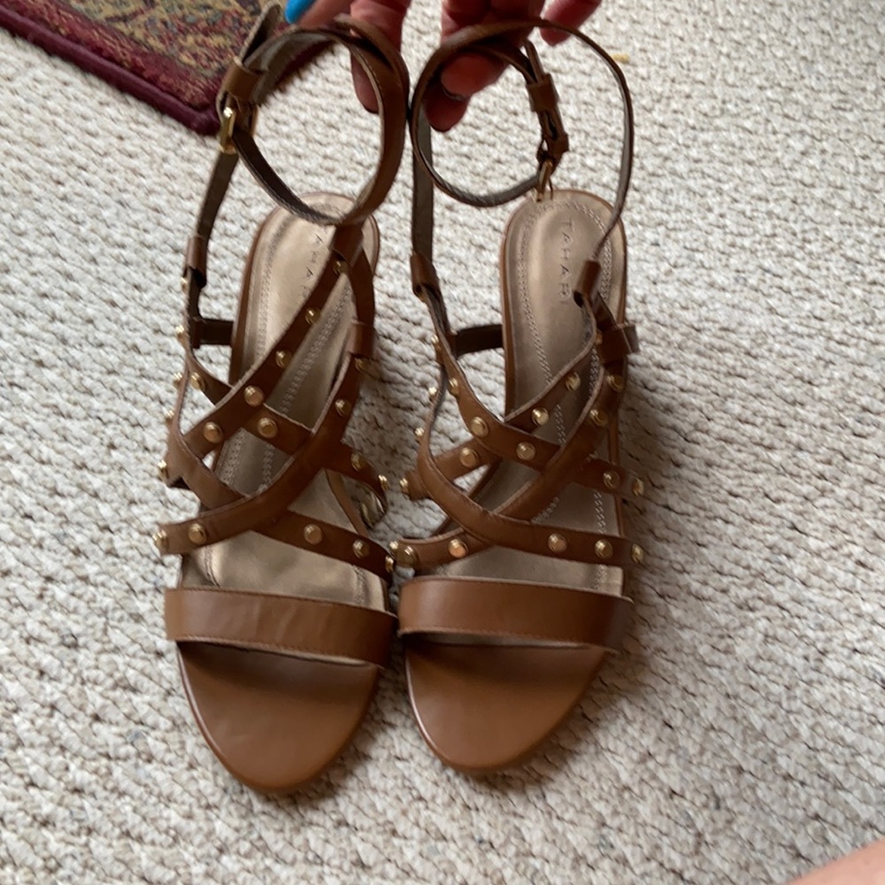 Tahari Luggage Brown Leather Gladiator Sandals